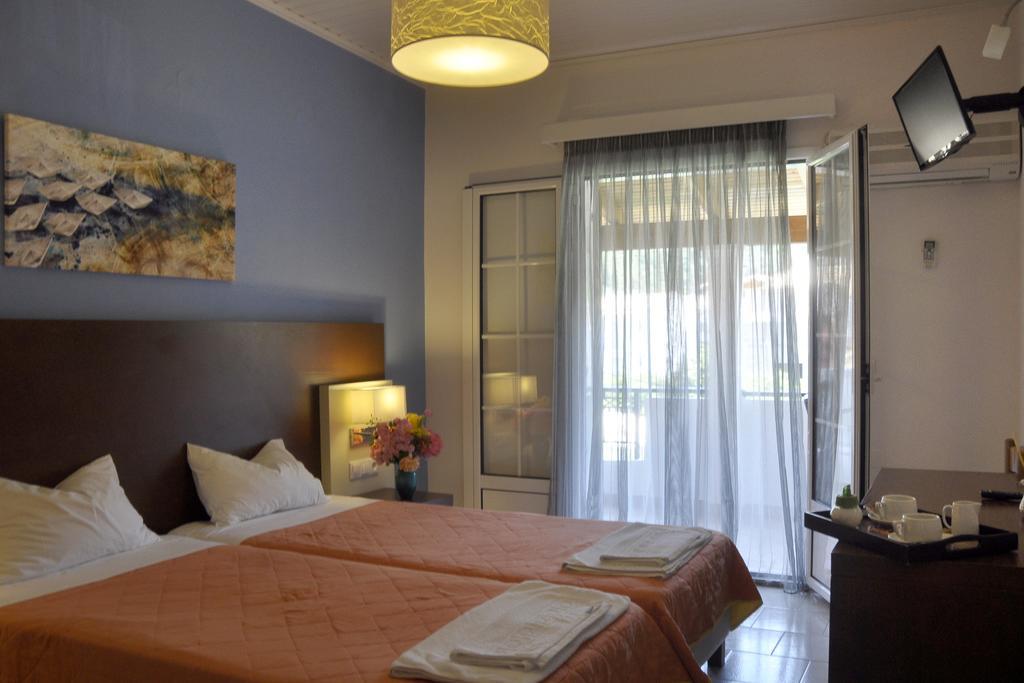 Dandidis Seaside Pension Agios Gordios (Corfu) Quarto foto